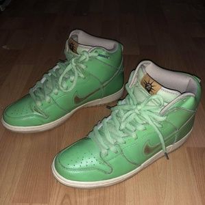 Nike SB Dunk High Statue of Liberty size 10 shoes
